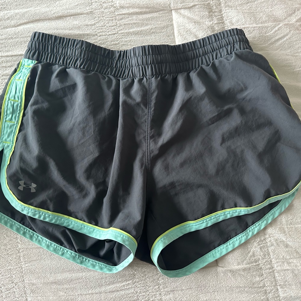 Underarmour running shorts